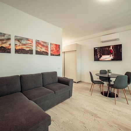 Cozy Accommodation Central City - Iasi Buitenkant foto
