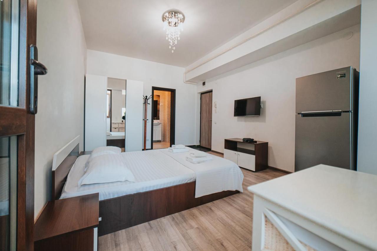 Cozy Accommodation Central City - Iasi Buitenkant foto