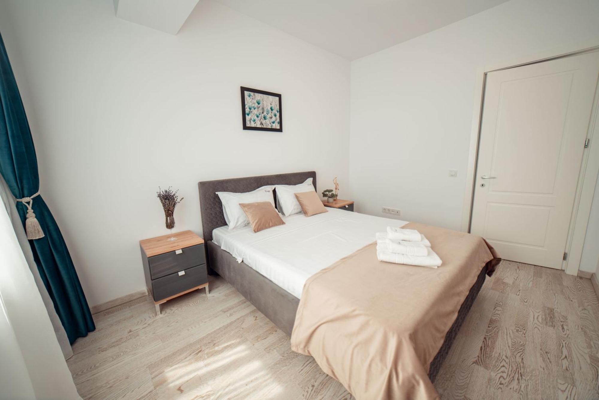 Cozy Accommodation Central City - Iasi Buitenkant foto